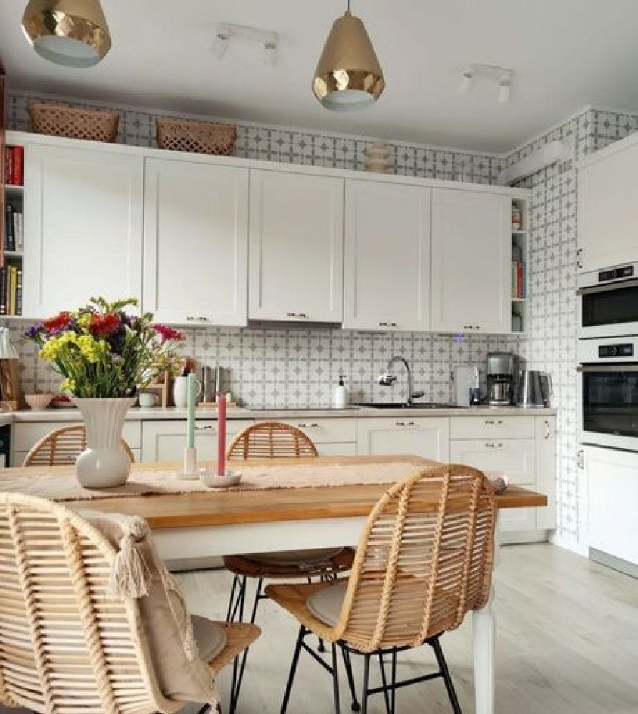 Montering av självhäftande vinylplattor