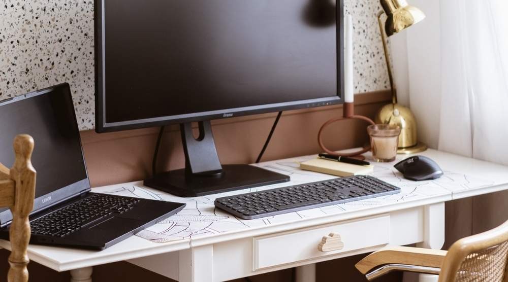 Ett hemmakontor med karaktär - vad kommer att förbättra bekvämligheten i ditt arbete?