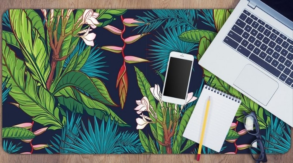 En skyddsmatta för skrivbordet, eller hur du tar hand om din arbetsplats